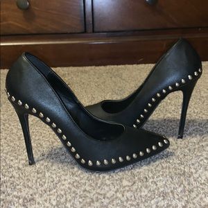 Black pointy heels